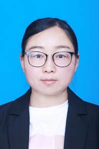 穿西装戴眼镜的人 描述已自动生成